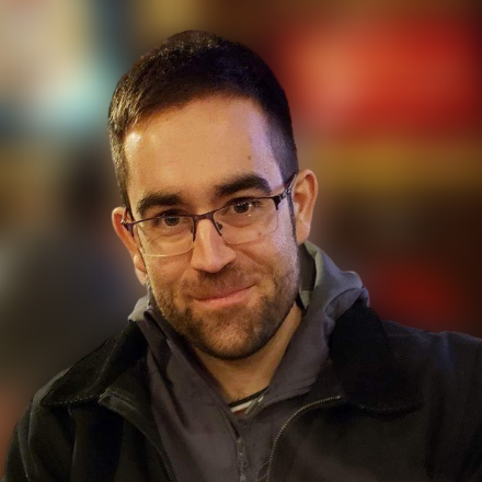 Headshot of Zachary Lannes